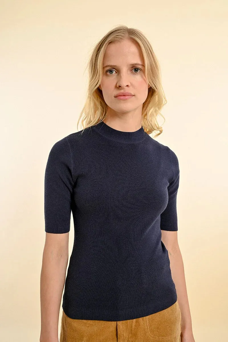 The Jonnie Short Sleeve Sweater - Navy